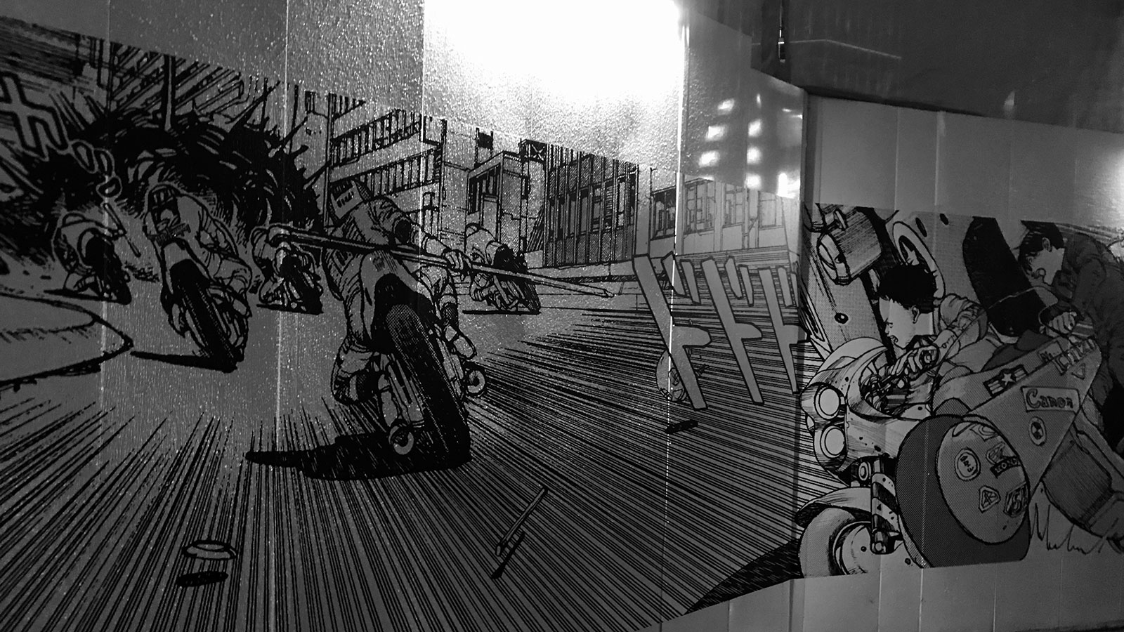 渋谷パルコ跡地工事現場の工事囲いに描かれたAKIRA
